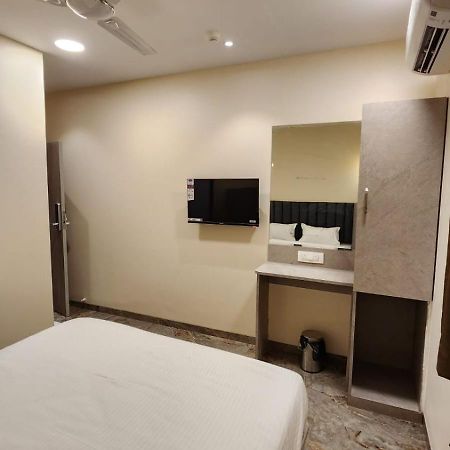 Hotel Peace International à Bombay Extérieur photo
