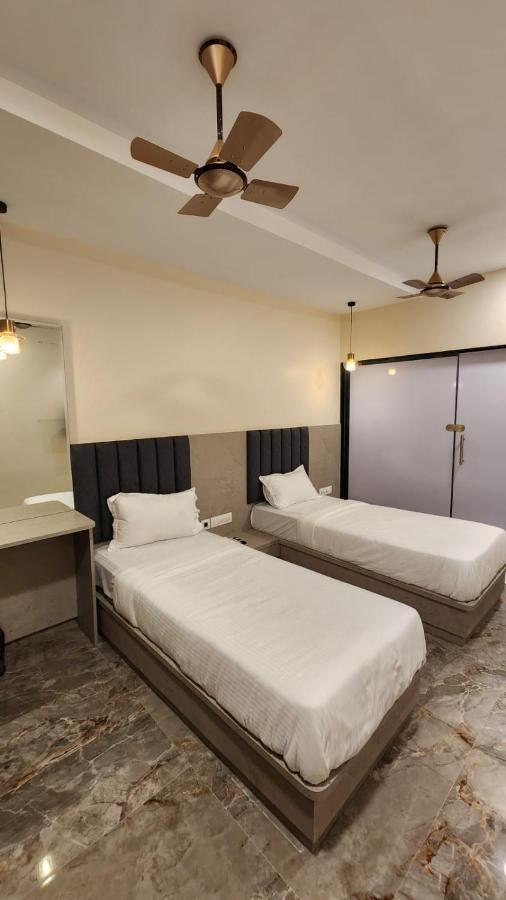 Hotel Peace International à Bombay Extérieur photo