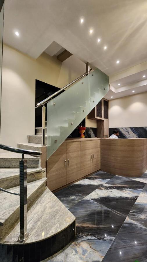 Hotel Peace International à Bombay Extérieur photo