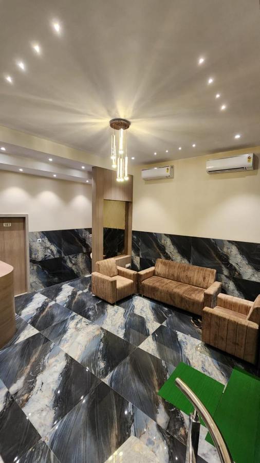 Hotel Peace International à Bombay Extérieur photo