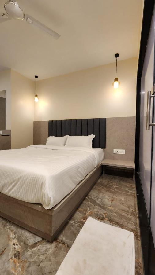 Hotel Peace International à Bombay Extérieur photo